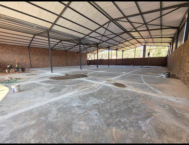 900M² WAREHOUSE TO LET IN AEROTON